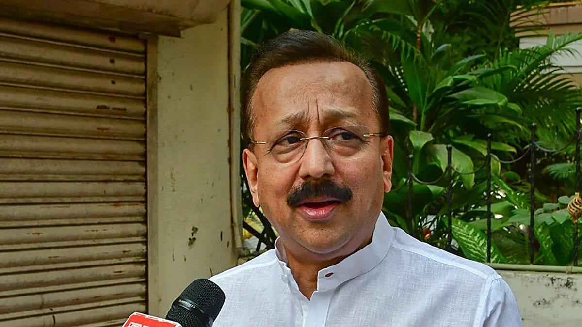 Baba Siddique, Former Maharashtra Minister And Leader Of Ajit Pawar's NCP, Shot Dead In Mumbai - News18