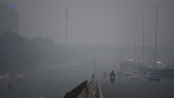 Delhi pollution: BS 3 petrol, BS 4 diesel cars banned under GRAP 3. Key things to know