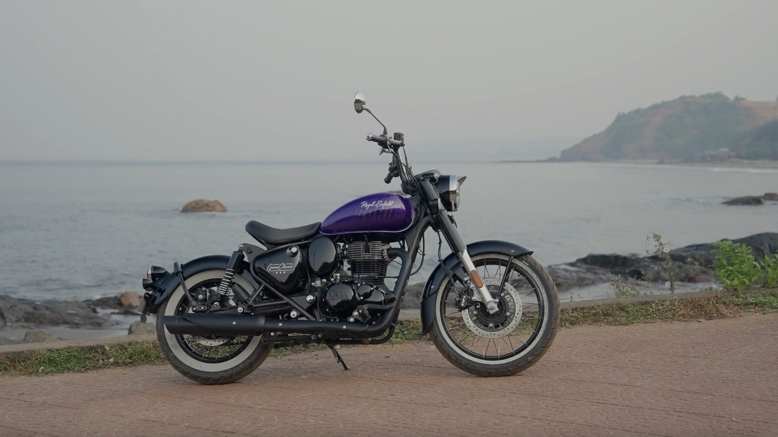 Royal Enfield Goan Classic 350 vs Jawa 42 Bobber: Which one fits your style