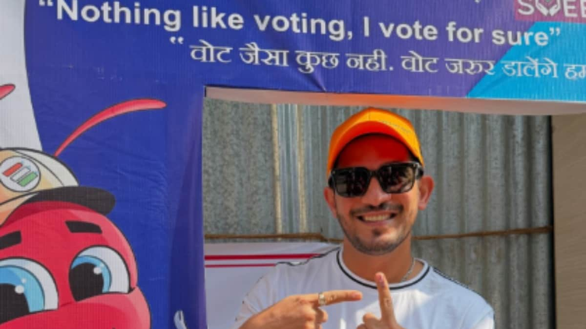 Arjun Bijlani Casts Vote For Maharashtra Assembly Election: ‘Right Day To Voice Your Opinion’ - News18