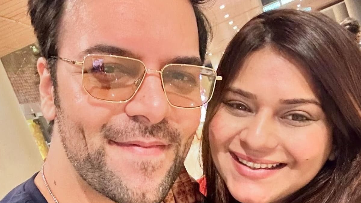 Kundali Bhagya Fame Sanjay Gagnani And Wife Poonam Bhatia Celebrate 3 Years Of Togetherness - News18