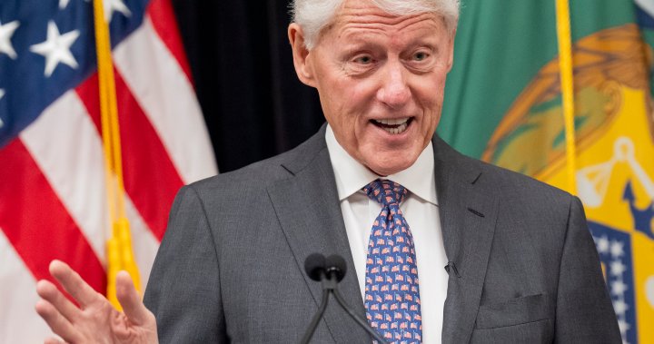 Bill Clinton discharged from hospital after being admitted for flu - National | Globalnews.ca