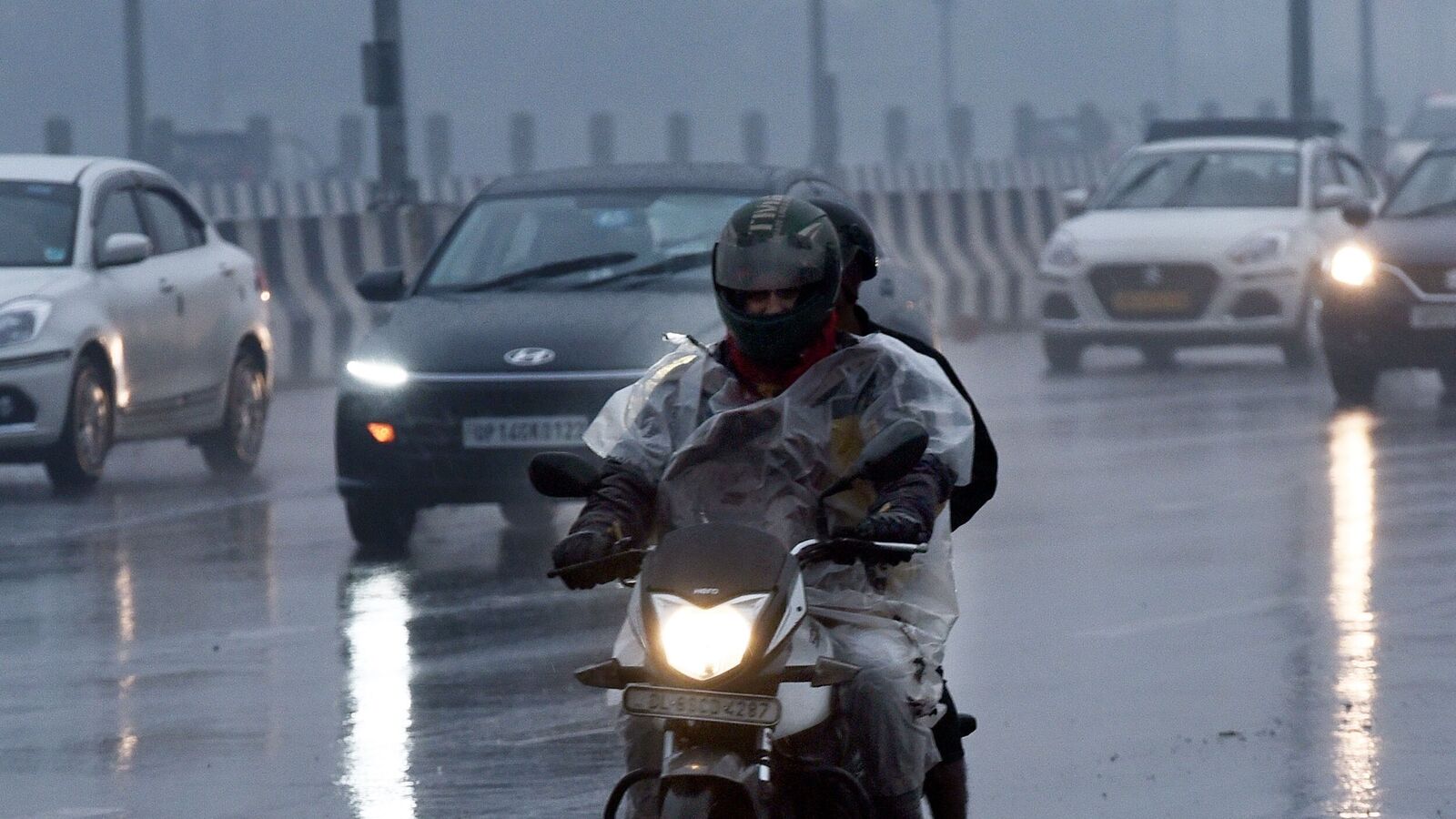 Delhi pollution: Ban on BS 3 petrol, BS 4 diesel car lifted as rain improves AQI