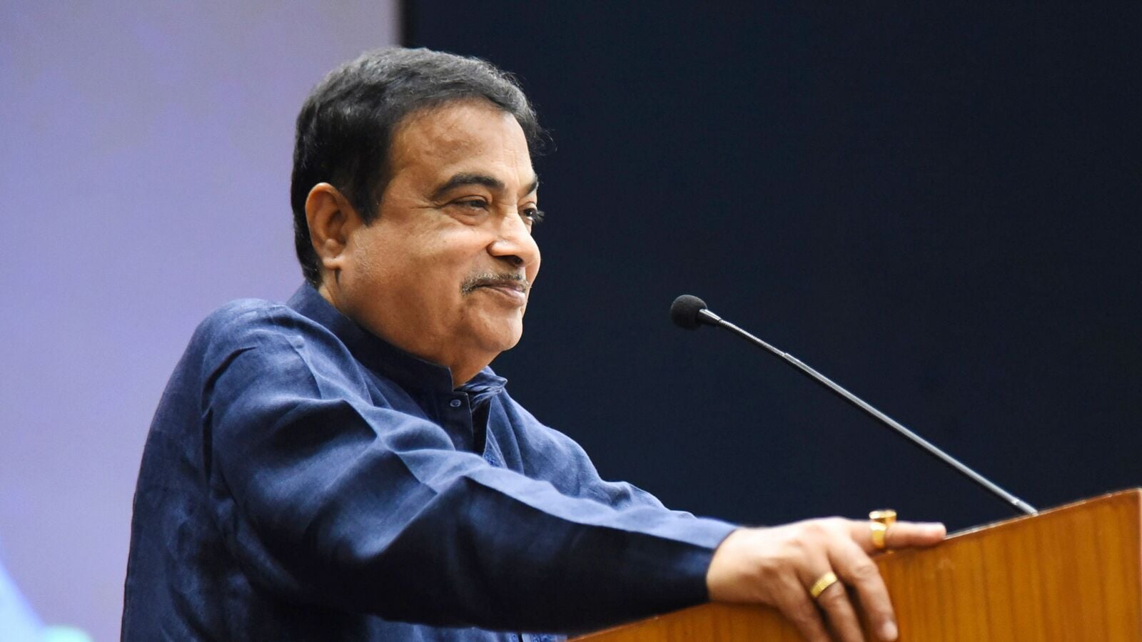 India aiming to lead the global auto industry in the next 5 years says Nitin Gadkari