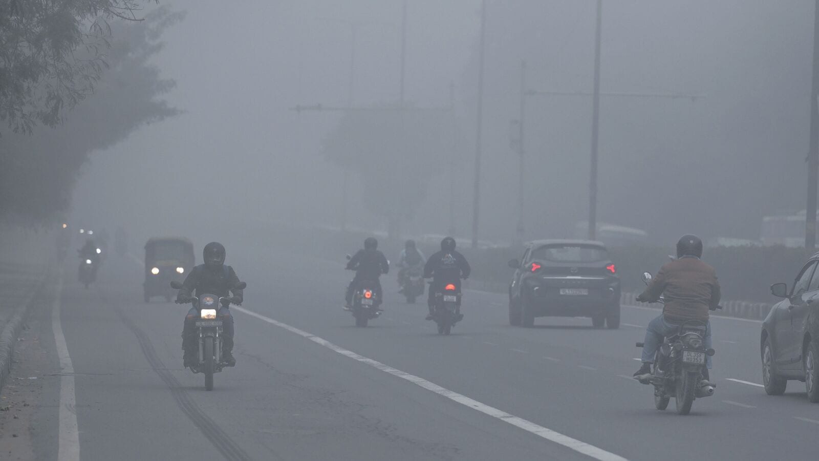 GRAP stage 3 restrictions enforced back in Delhi-NCR after AQI crosses 375