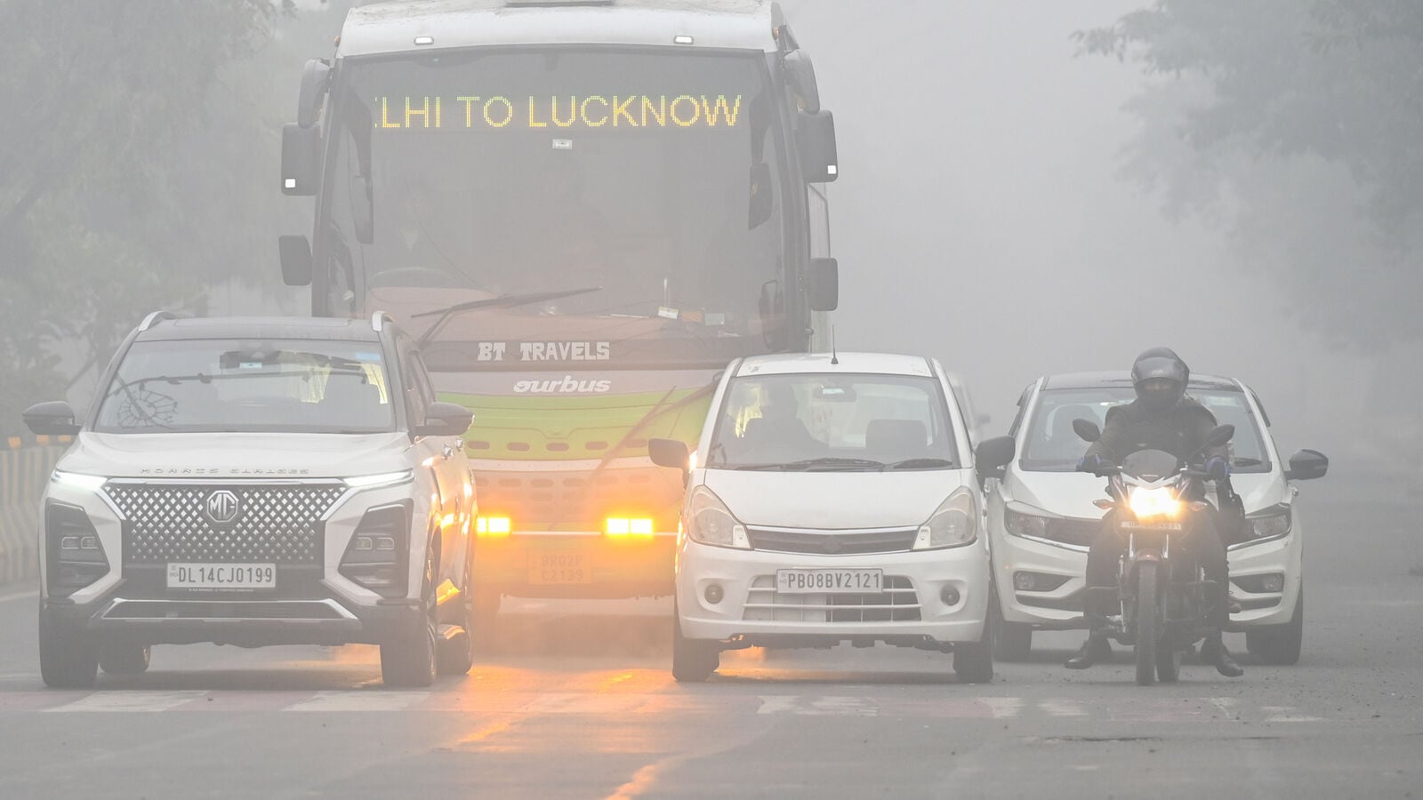 Delhi pollution: BS 3 petrol, BS 4 diesel car ban lifted as air quality improves