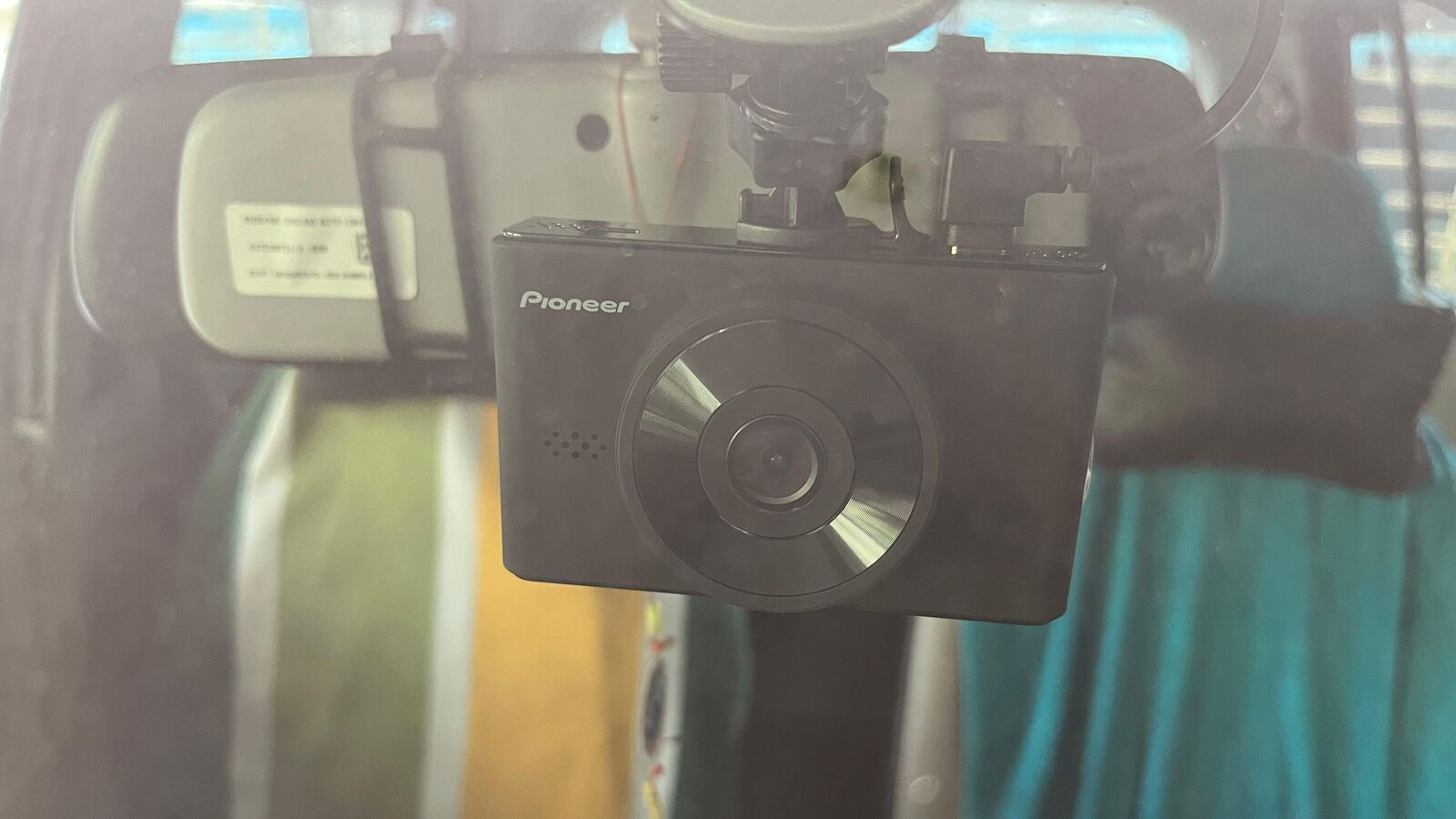 Pioneer VREC-H320SC dashcam review: A watchguard for your car. Should you buy it?