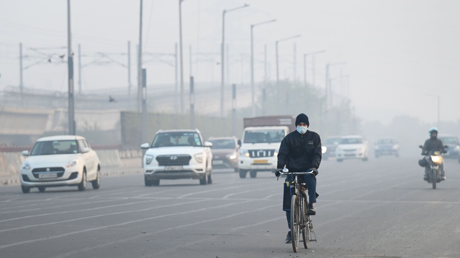 Drive your BS3 petrol and BS4 diesel cars worry-free. GRAP III revoked in Delhi